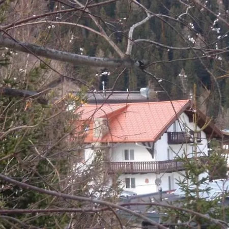 לינה וארוחת בוקר Sonnberg *