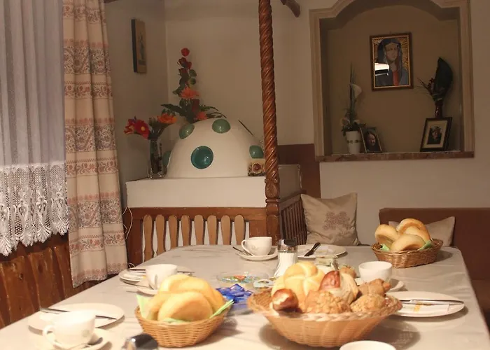 לינה וארוחת בוקר Sonnberg